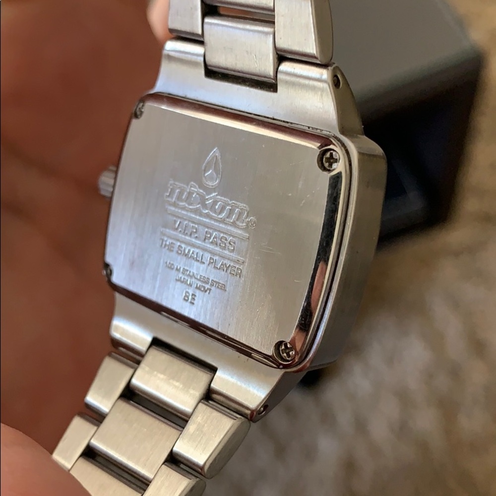 Nixon “The Small Player” women’s watch - Picture 4 of 6